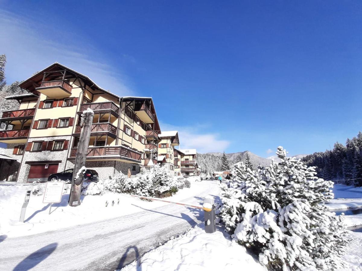 Hrabovo Alzbeta 16 Apartment รูชอมแบรอค ภายนอก รูปภาพ