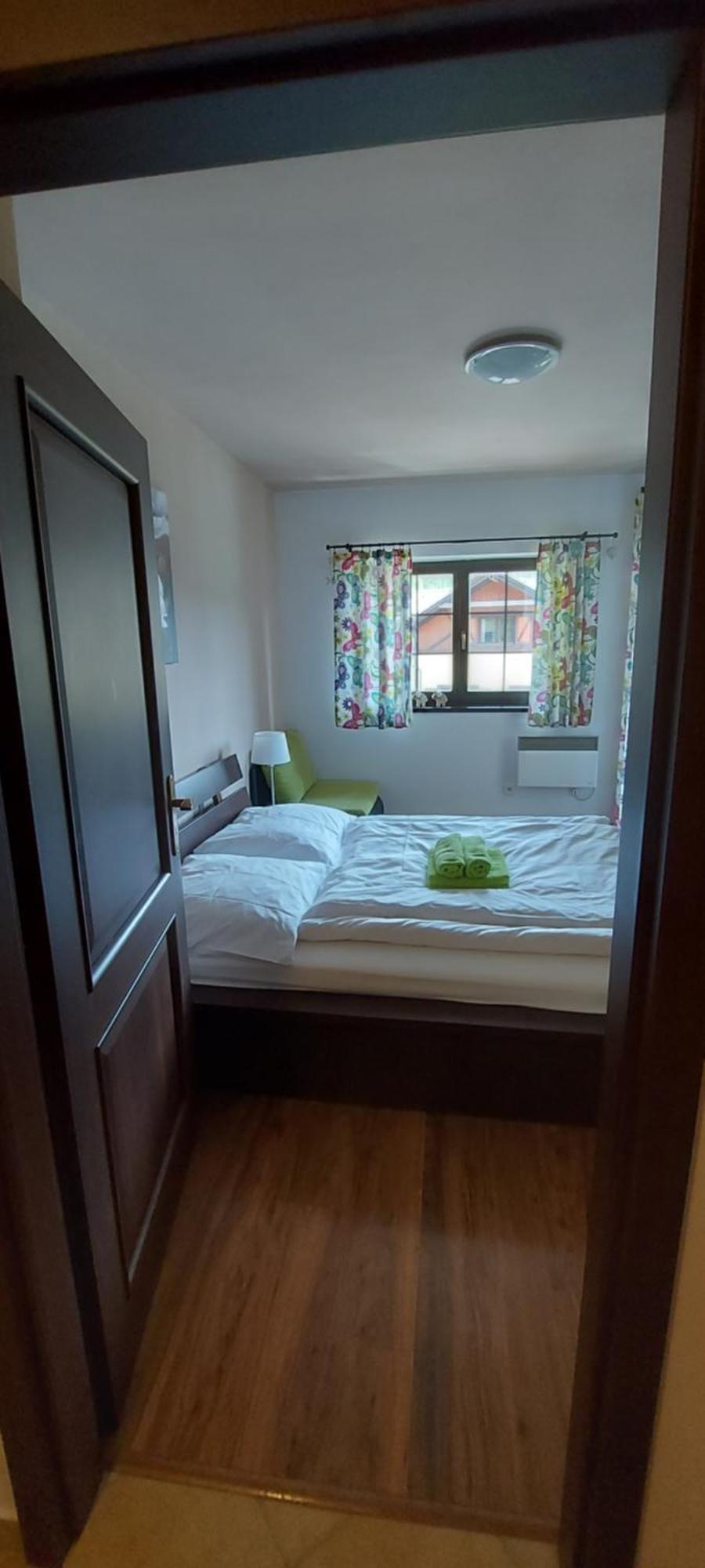 Hrabovo Alzbeta 16 Apartment รูชอมแบรอค ภายนอก รูปภาพ