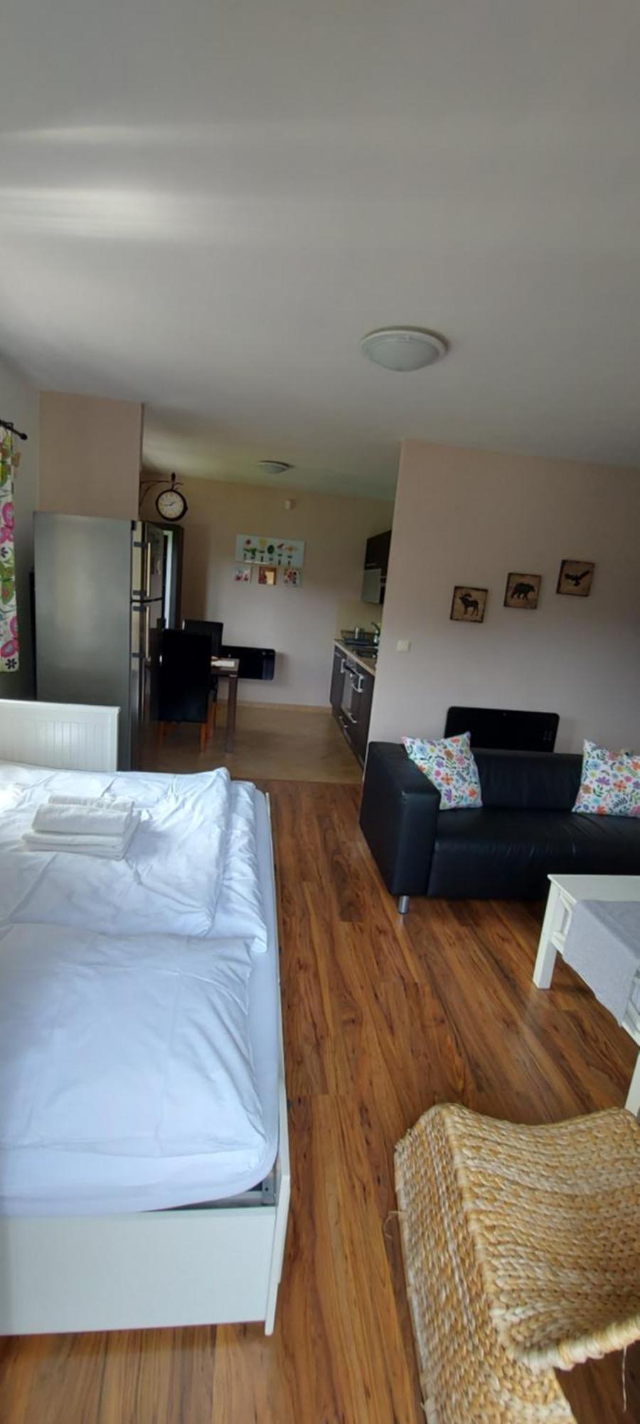 Hrabovo Alzbeta 16 Apartment รูชอมแบรอค ภายนอก รูปภาพ