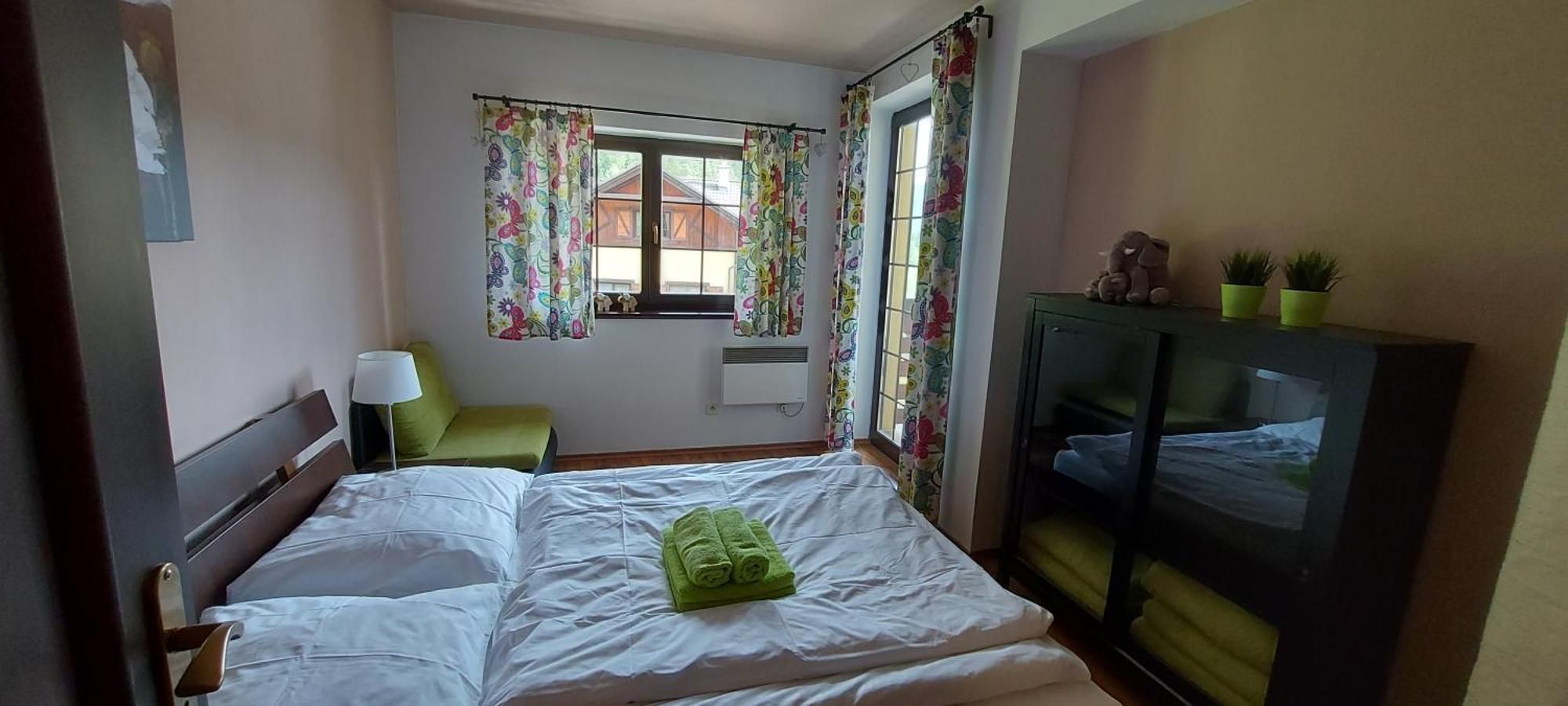 Hrabovo Alzbeta 16 Apartment รูชอมแบรอค ภายนอก รูปภาพ