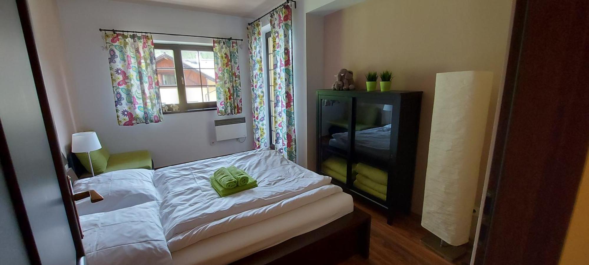 Hrabovo Alzbeta 16 Apartment รูชอมแบรอค ภายนอก รูปภาพ