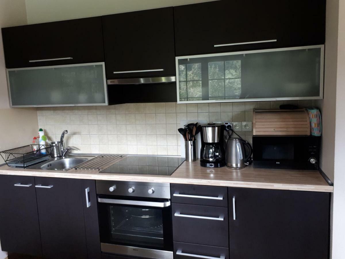 Hrabovo Alzbeta 16 Apartment รูชอมแบรอค ภายนอก รูปภาพ